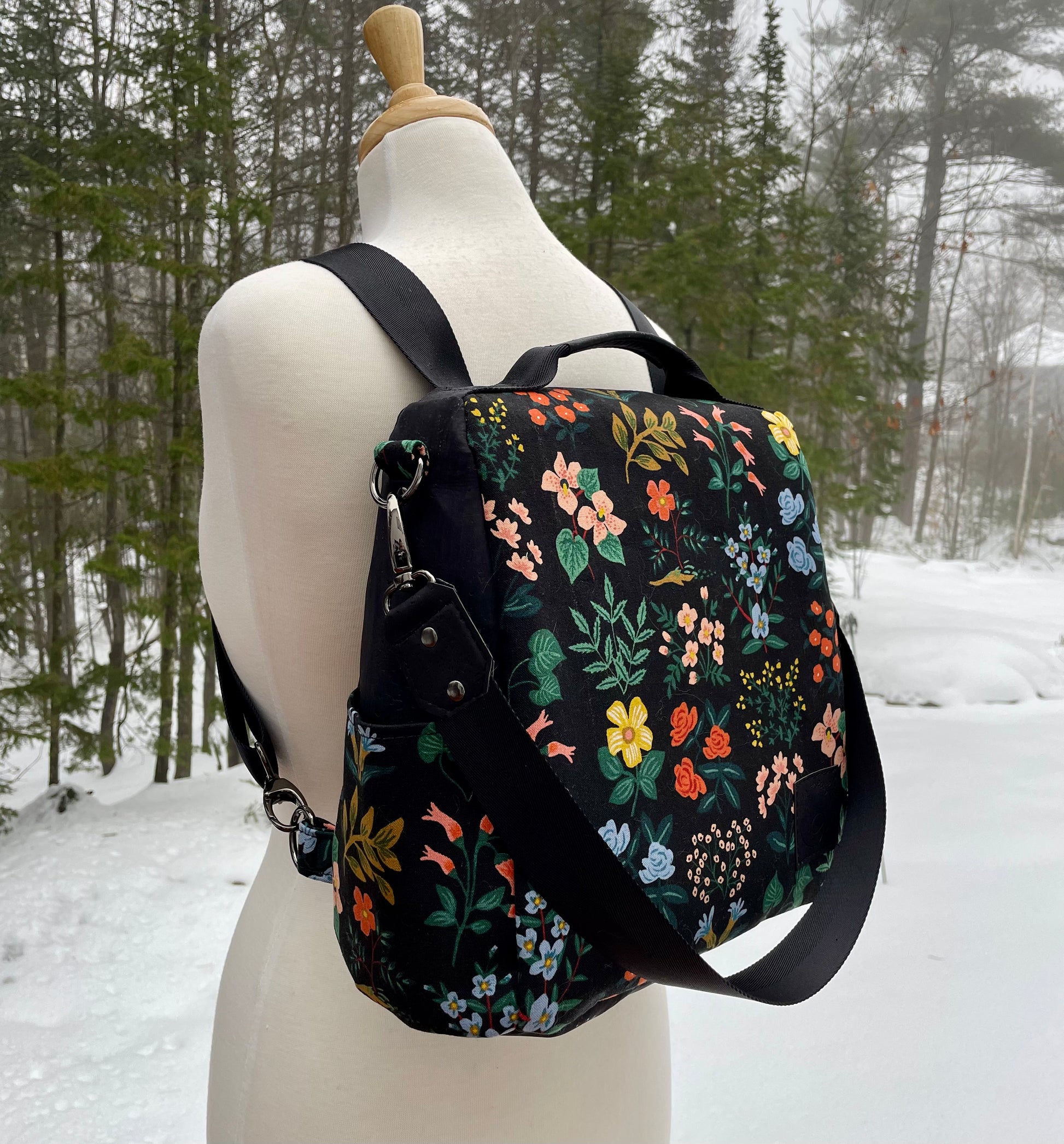 Le Gardien Sac dos noir motif de fleurs color es li ge noir