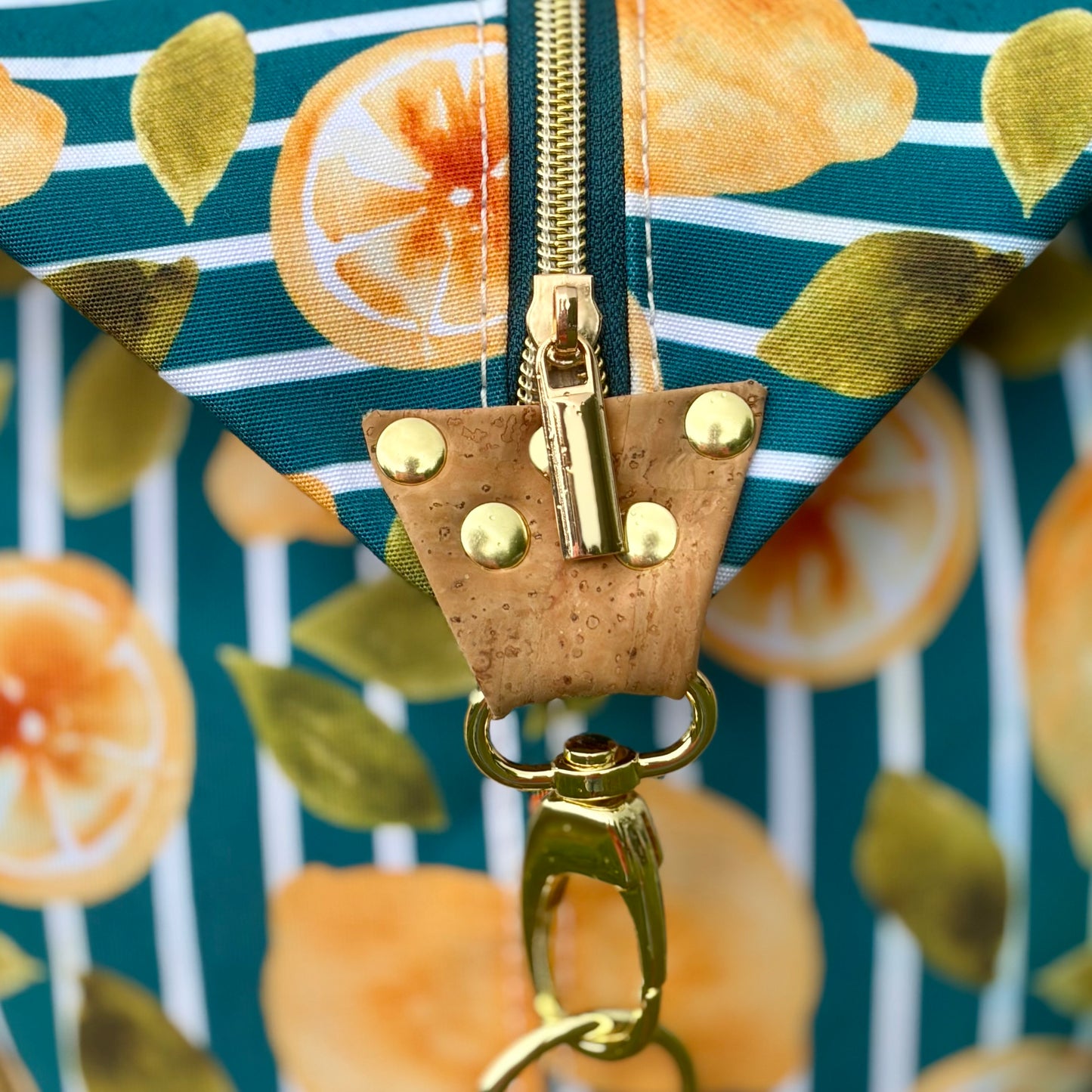 Sac à dos en canevas à motifs de lignes bleues et de citrons, liège naturel